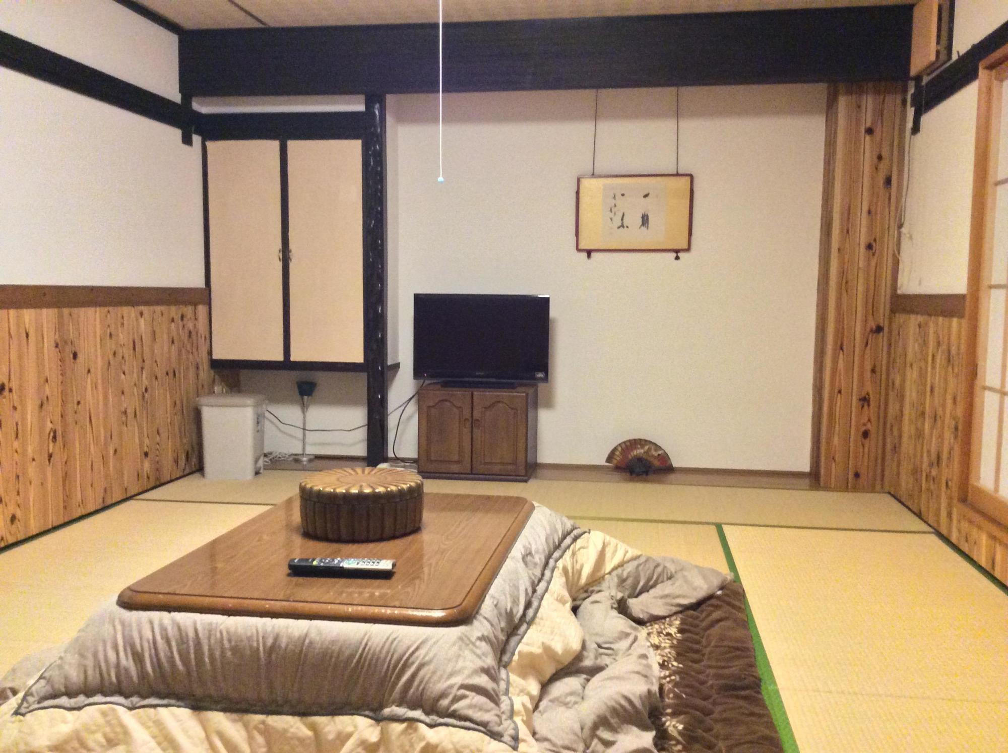 Hotel Villa Dogo Matsuyama  Exteriör bild